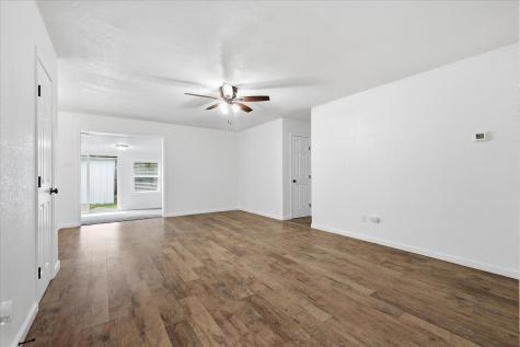 909 Bennett Street Cedar Hill TX 75104