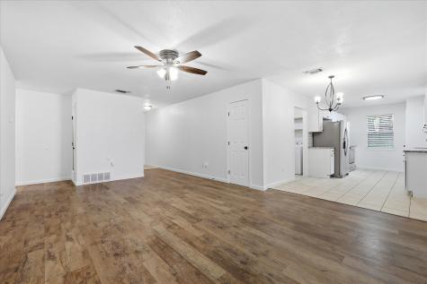 909 Bennett Street Cedar Hill TX 75104