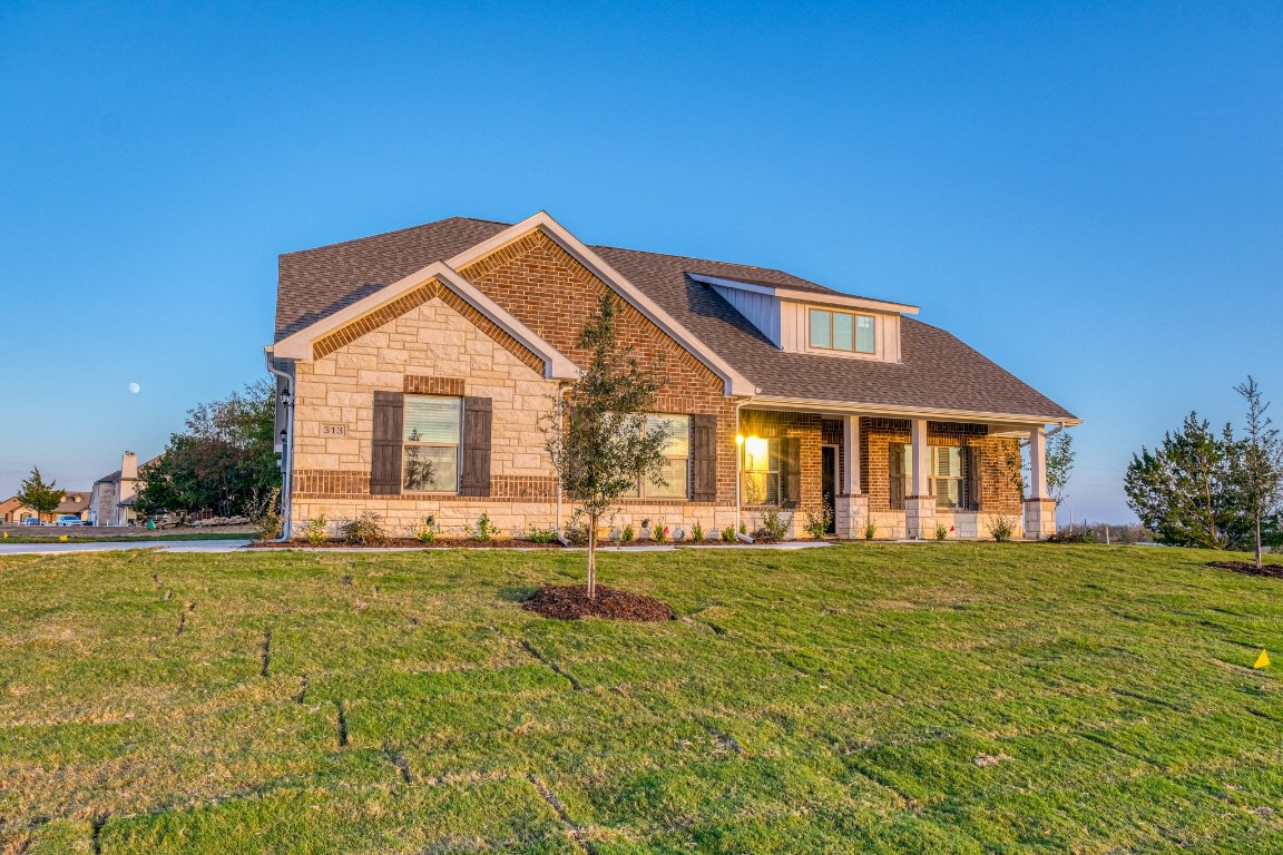 313 Falcon Court Springtown TX 76082