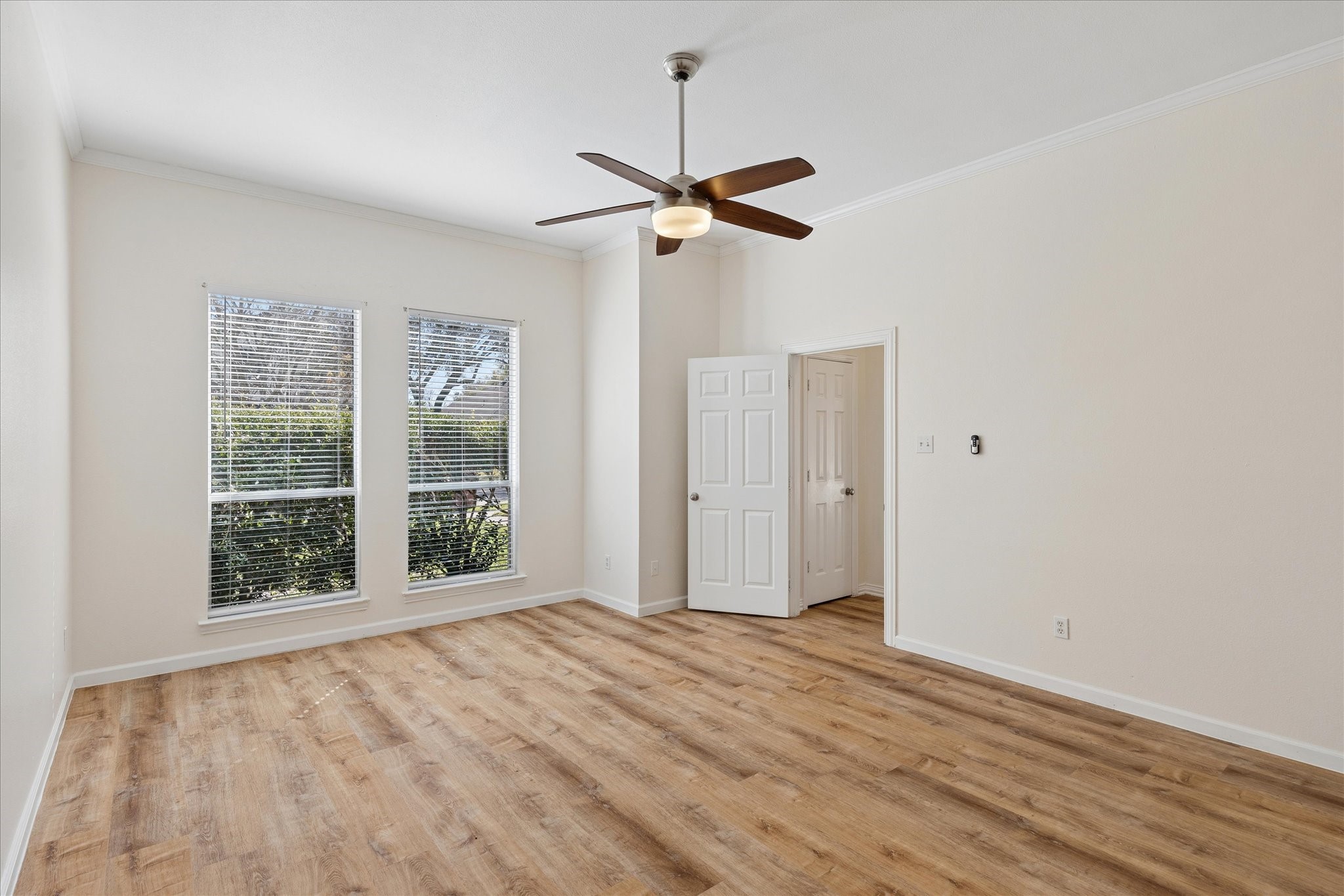 568 Cooper Street Grand Prairie TX 75052