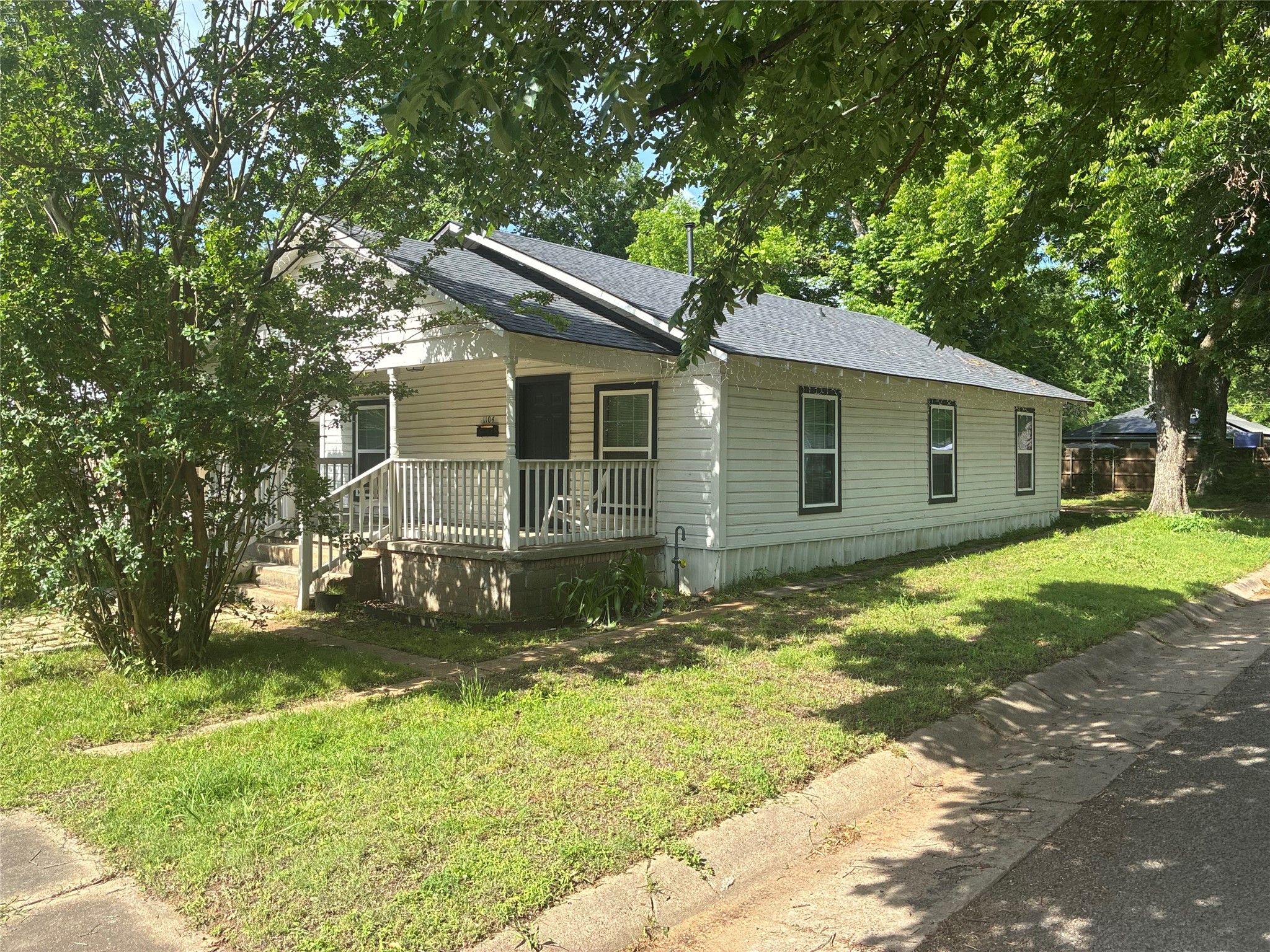 1104 15th Street SE Paris TX 75460