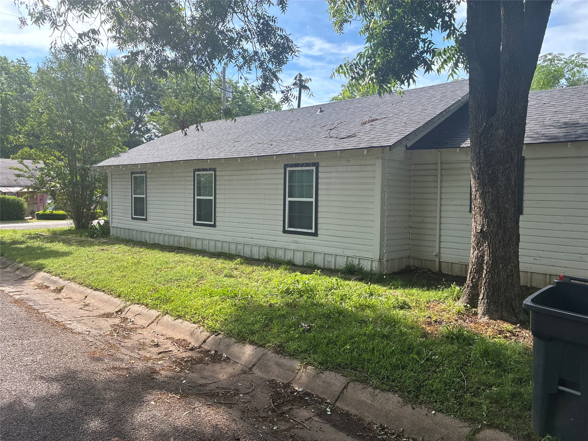 1104 15th Street SE Paris TX 75460