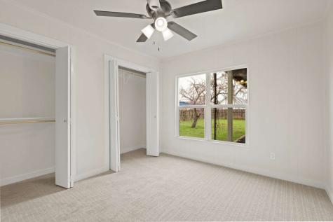 2340 Harris Lane Haltom City TX 76117