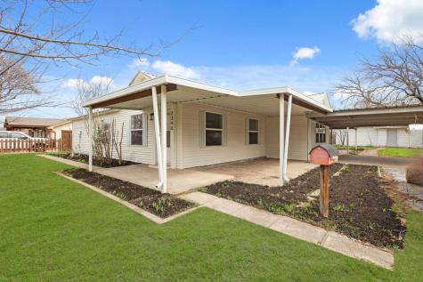 2340 Harris Lane Haltom City TX 76117