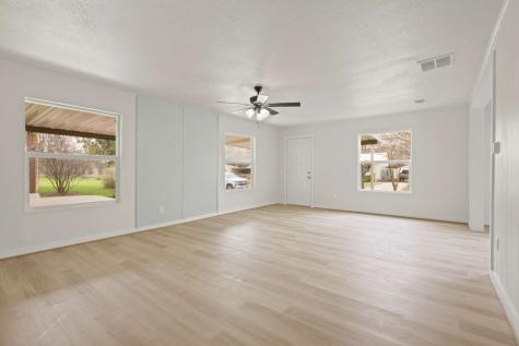 2340 Harris Lane Haltom City TX 76117