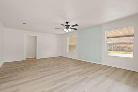 2340 Harris Lane Haltom City TX 76117