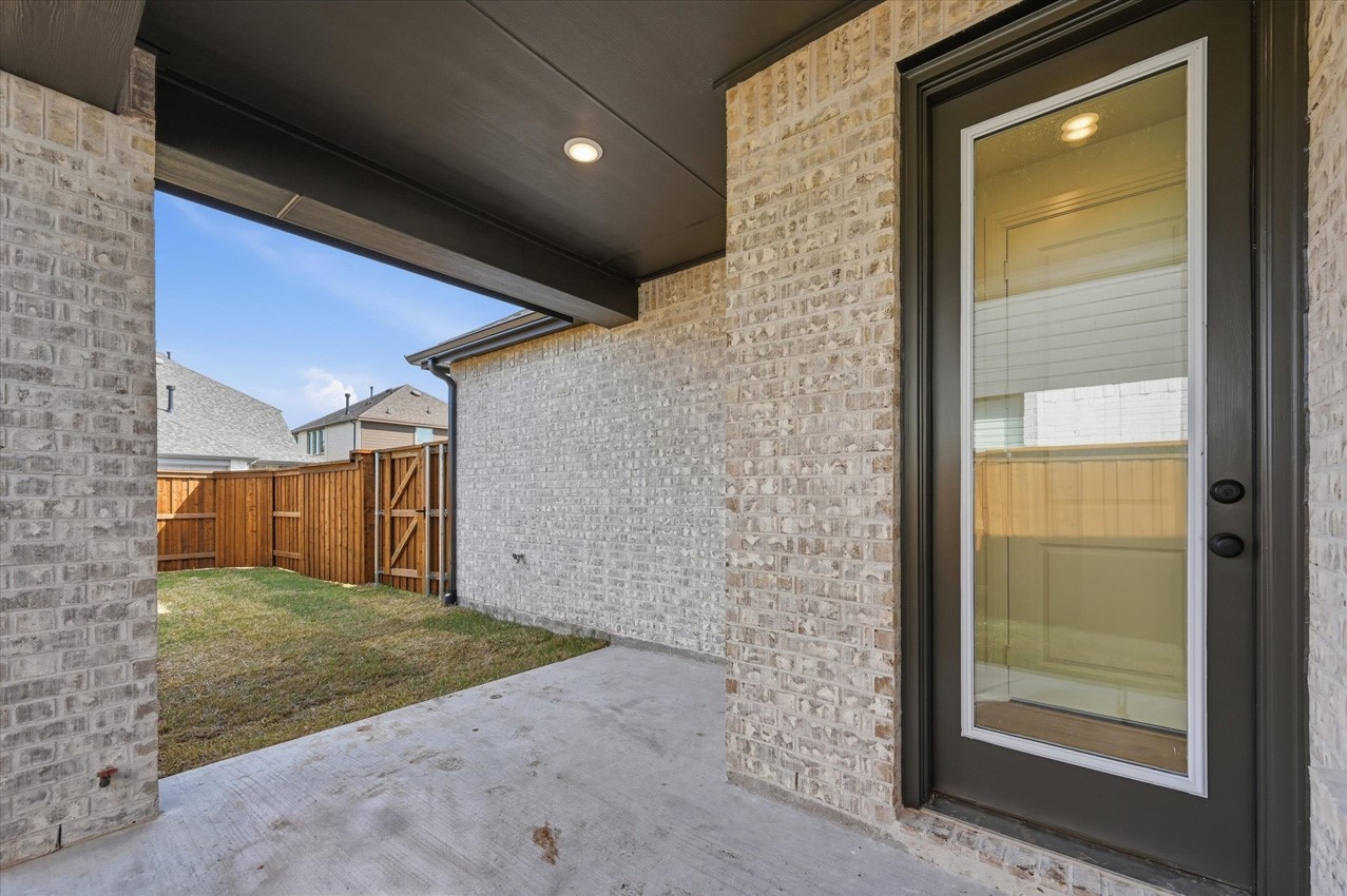 2068 Cuellar Way Van Alstyne TX 75495