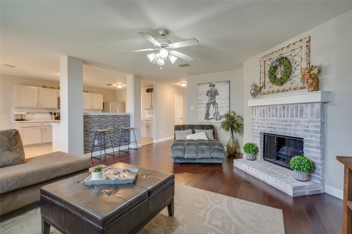 6113 St James Place Denton TX 76210