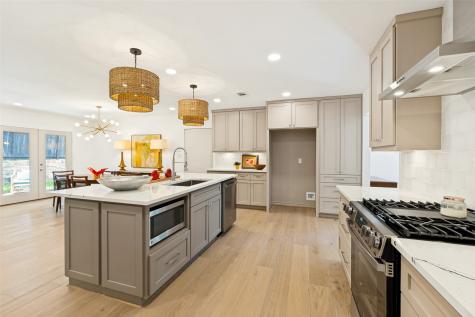 10431 Clary Dallas TX 75218