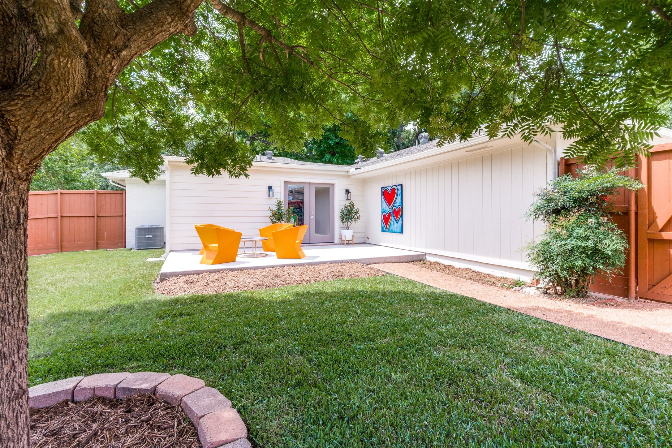 10431 Clary Dallas TX 75218