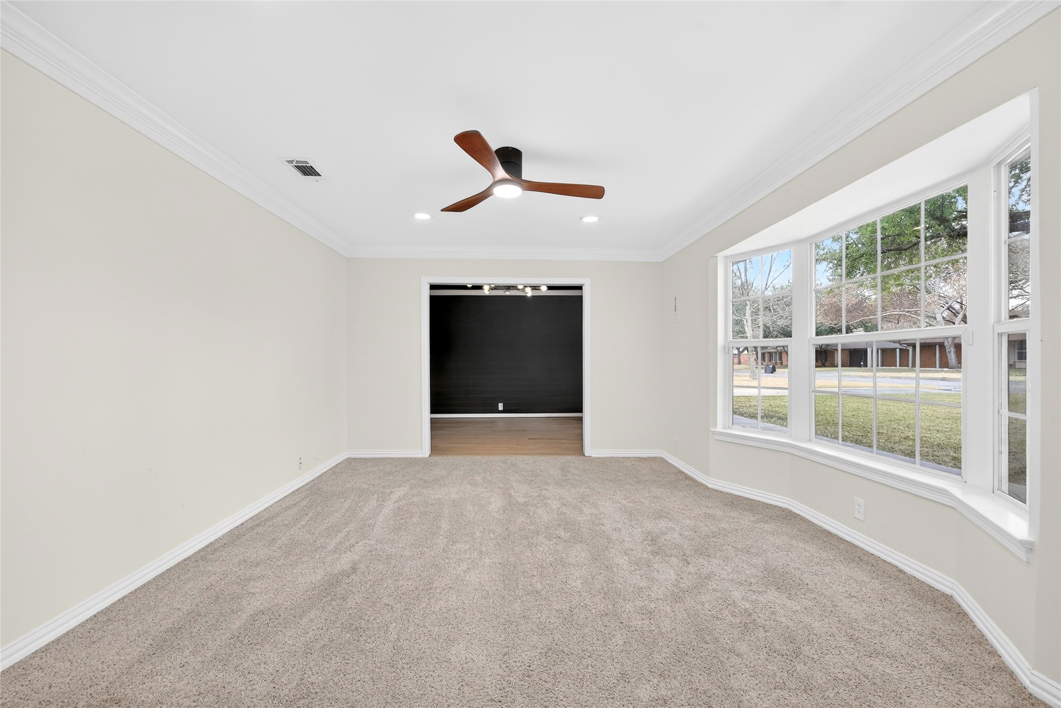 3028 Lavita Lane Farmers Branch TX 75234