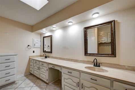 742 Kiowa Drive W Gainesville TX 76240