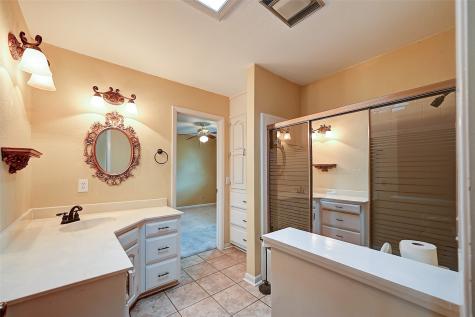 742 Kiowa Drive W Gainesville TX 76240