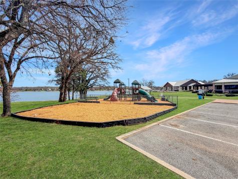 742 Kiowa Drive W Gainesville TX 76240