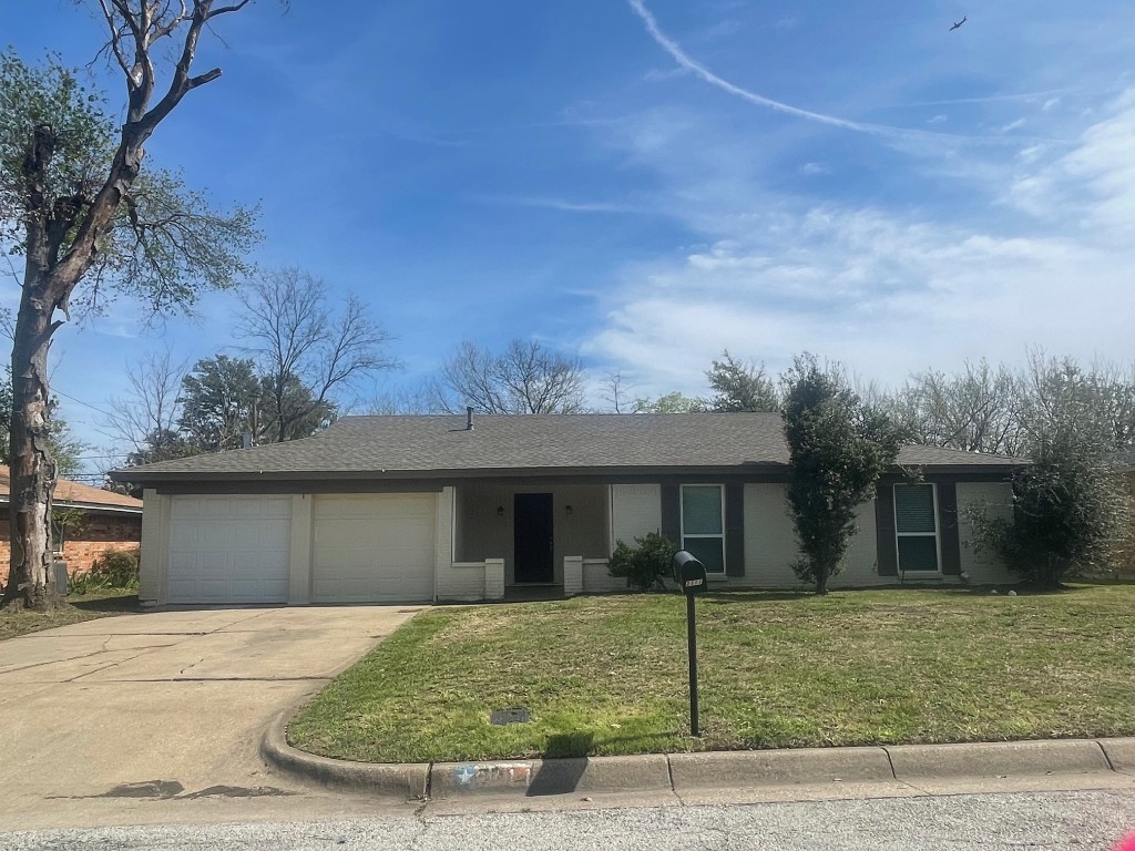 2111 Southridge Drive Arlington TX 76010