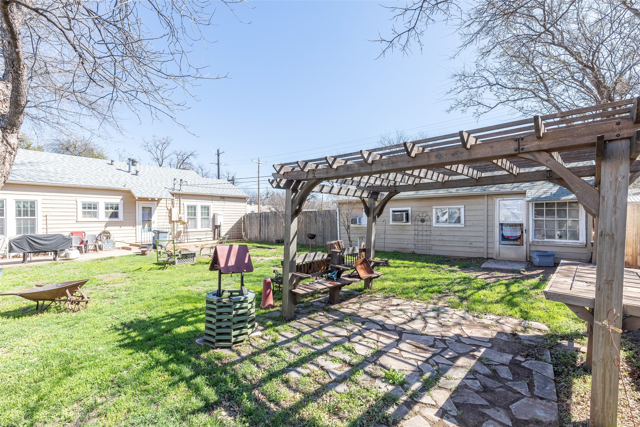 2433 S 11th Street Abilene TX 79605
