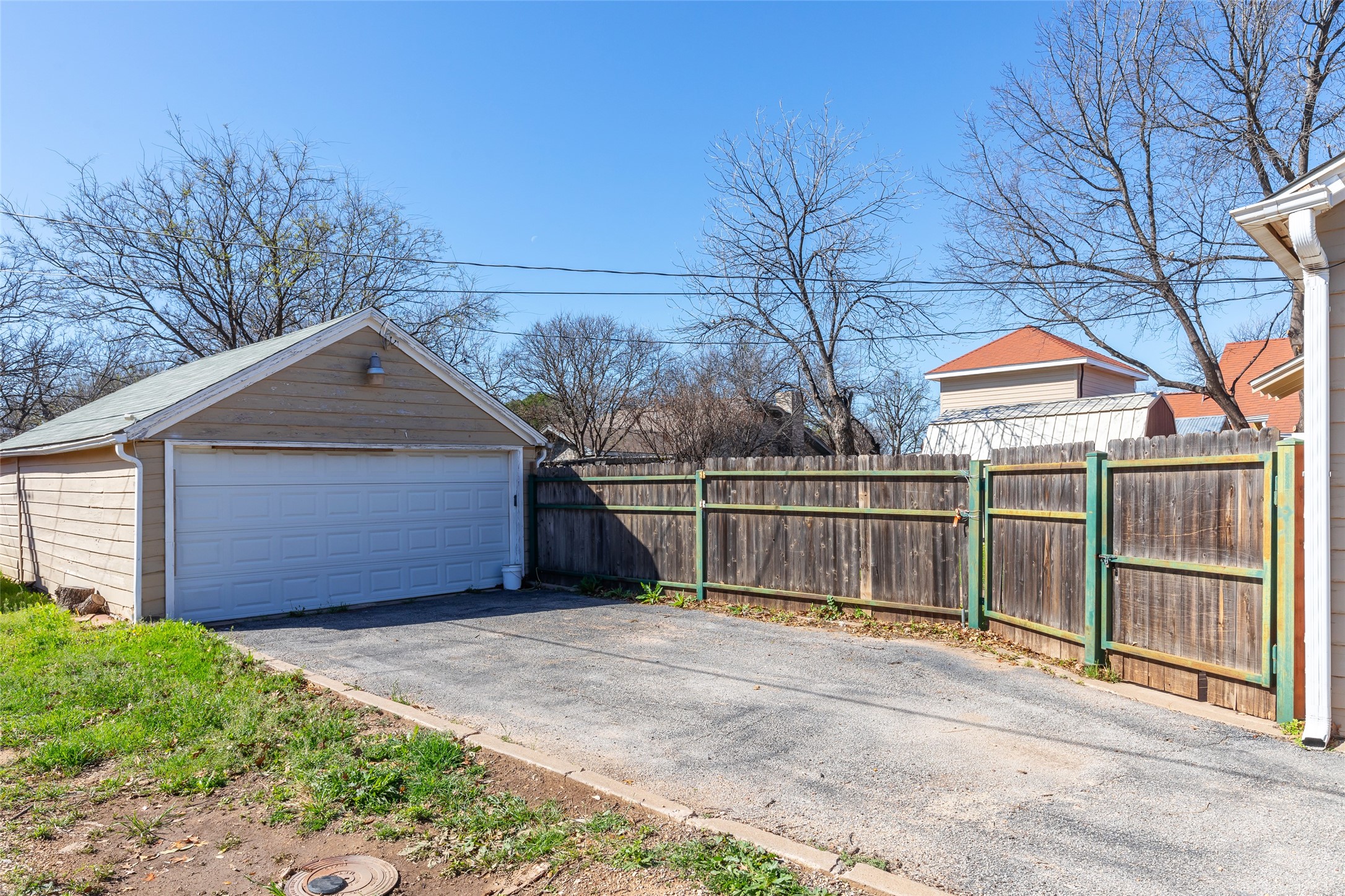 2433 S 11th Street Abilene TX 79605