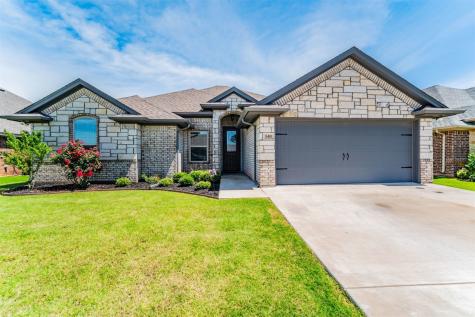 540 Clearwater Place Granbury TX 76049