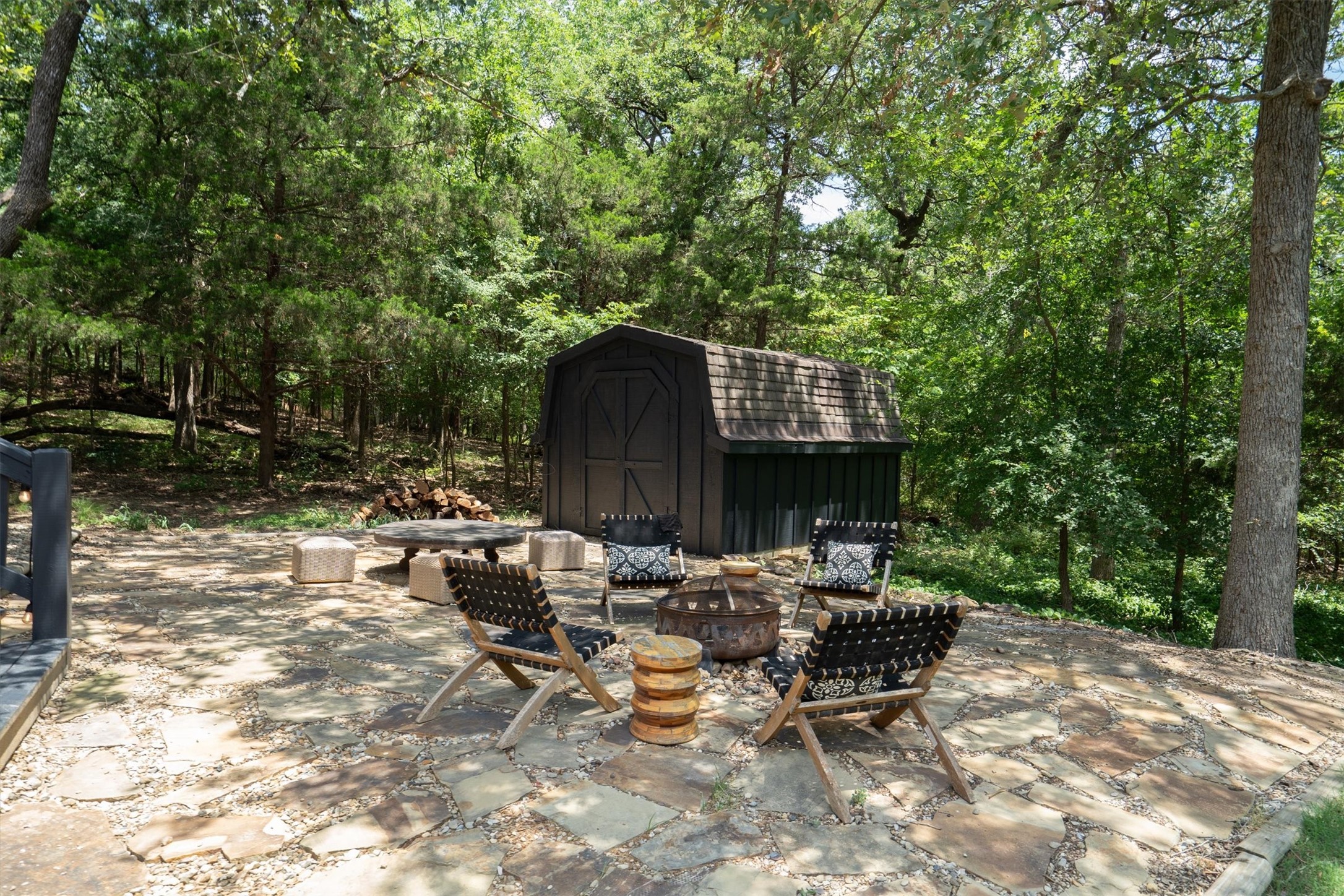 75 Lakepoint Loop Pottsboro TX 75076