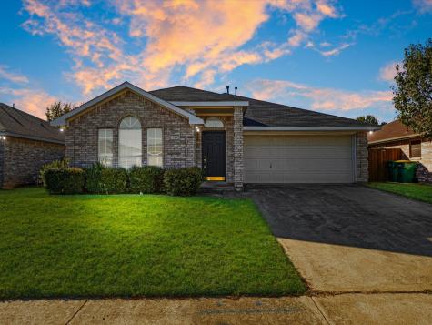 713 Azalea Lane Cedar Hill TX 75104