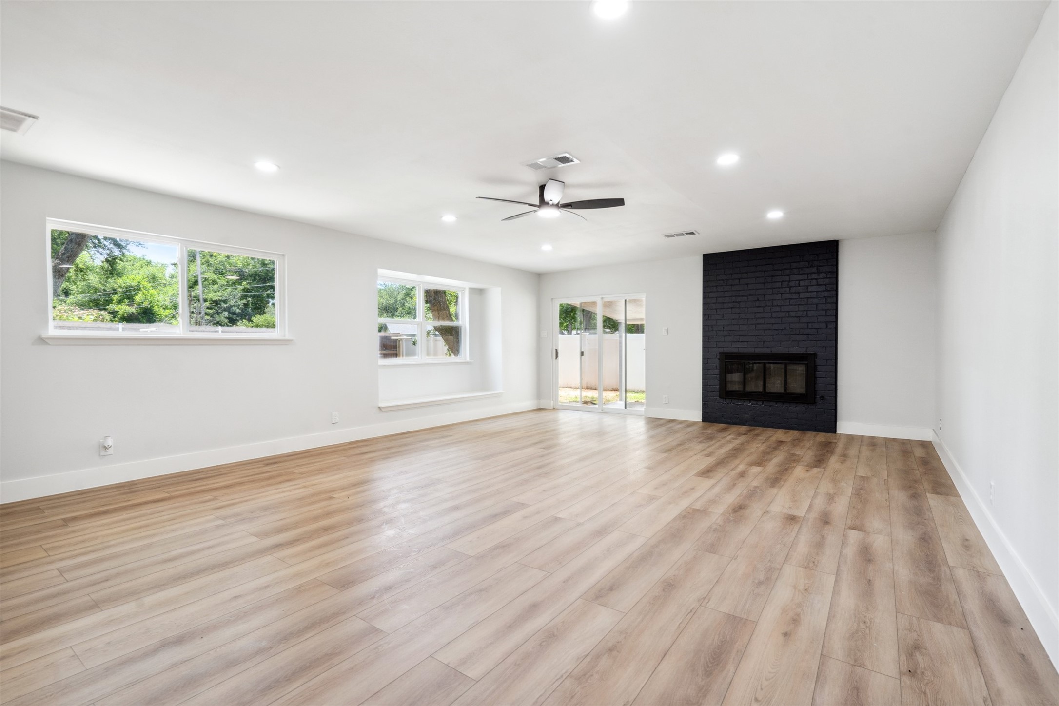 604 Buffalo Drive Arlington TX 76013