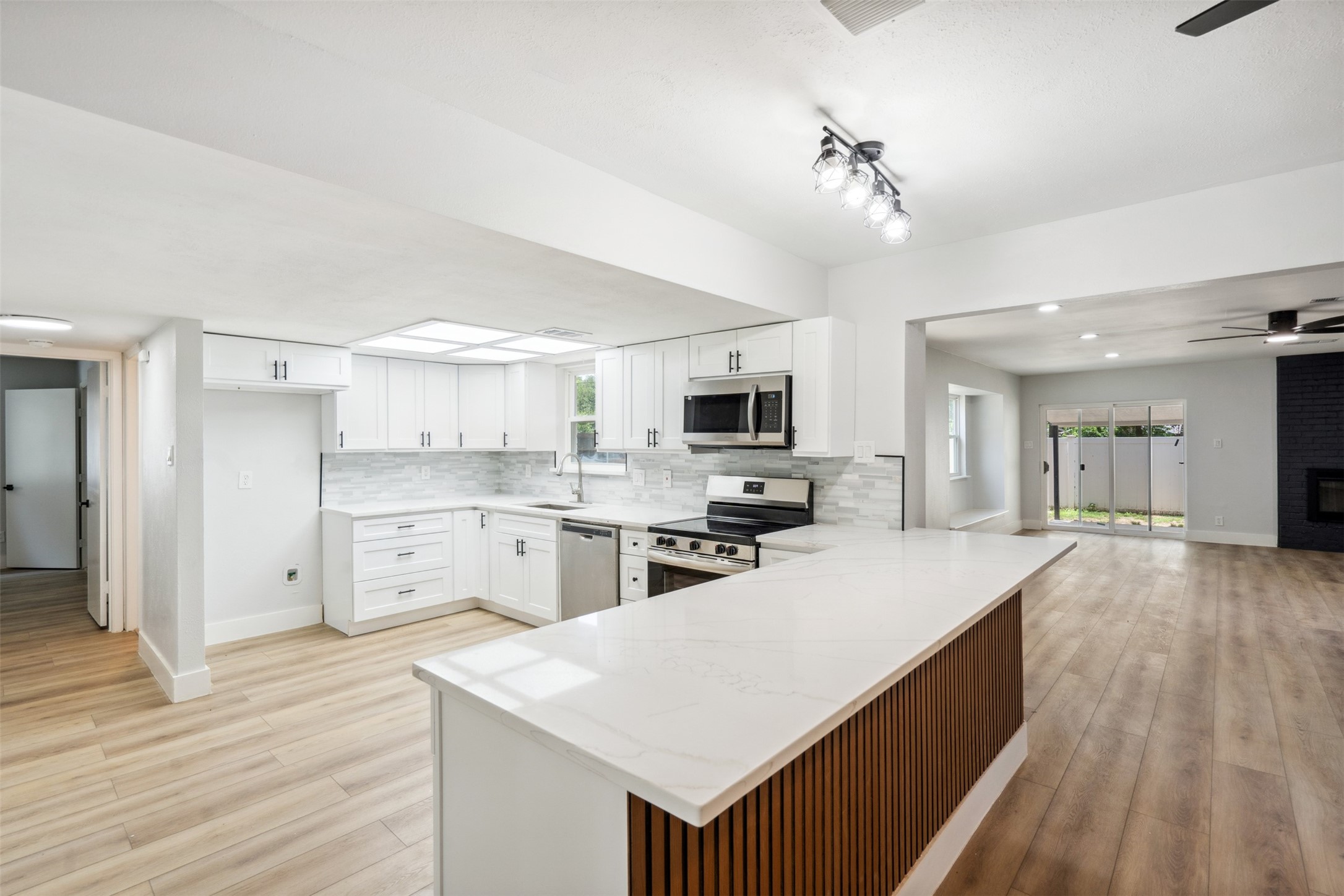 604 Buffalo Drive Arlington TX 76013