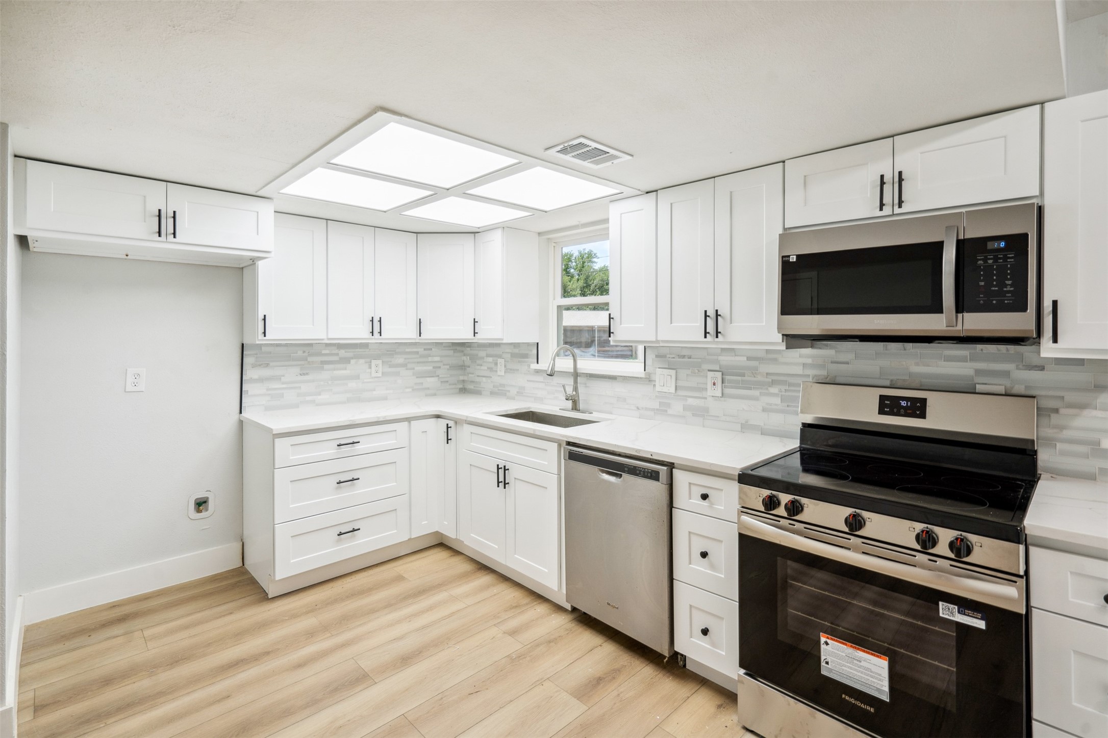 604 Buffalo Drive Arlington TX 76013