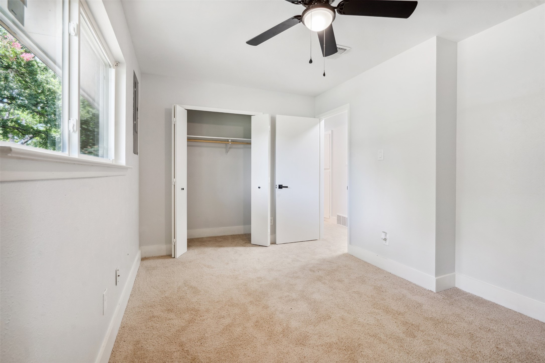 604 Buffalo Drive Arlington TX 76013