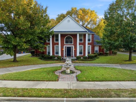 1860 Plum Creek Drive Midlothian TX 76065