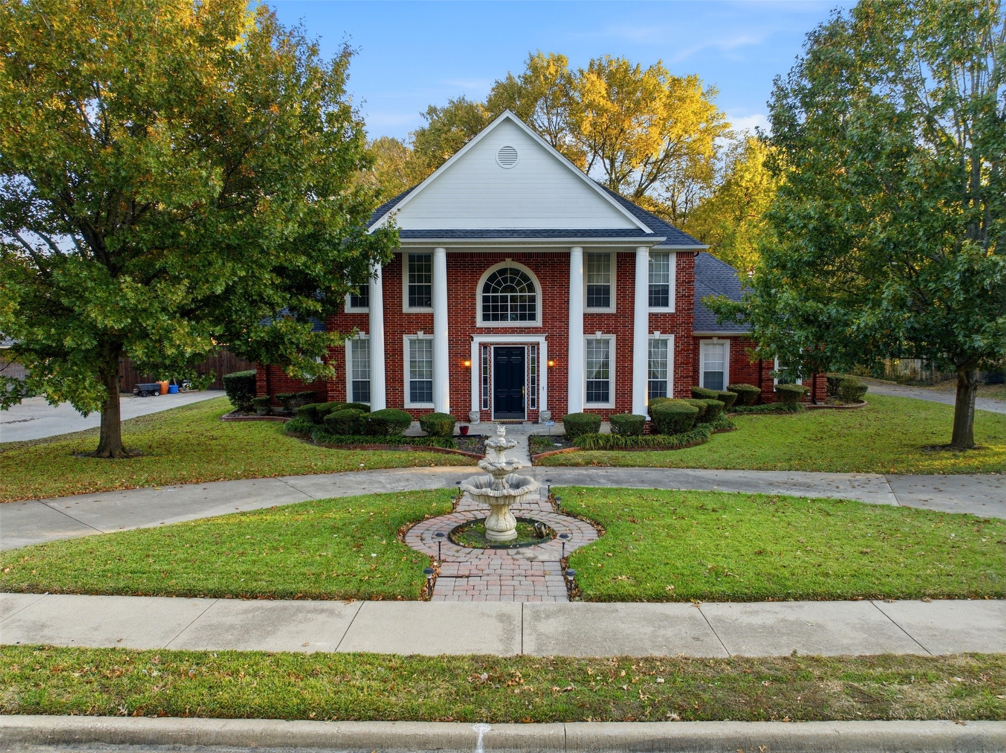1860 Plum Creek Drive Midlothian TX 76065