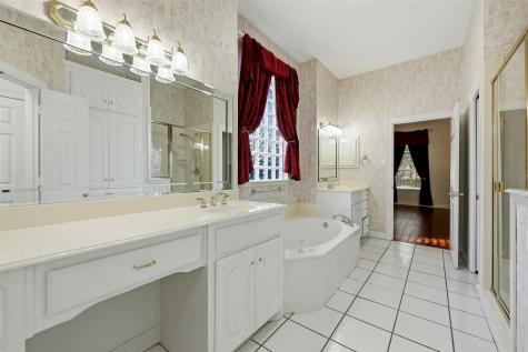 1860 Plum Creek Drive Midlothian TX 76065
