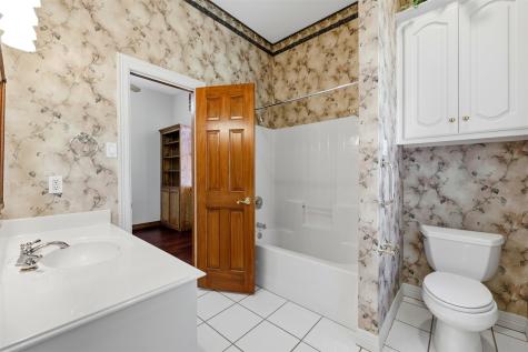 1860 Plum Creek Drive Midlothian TX 76065