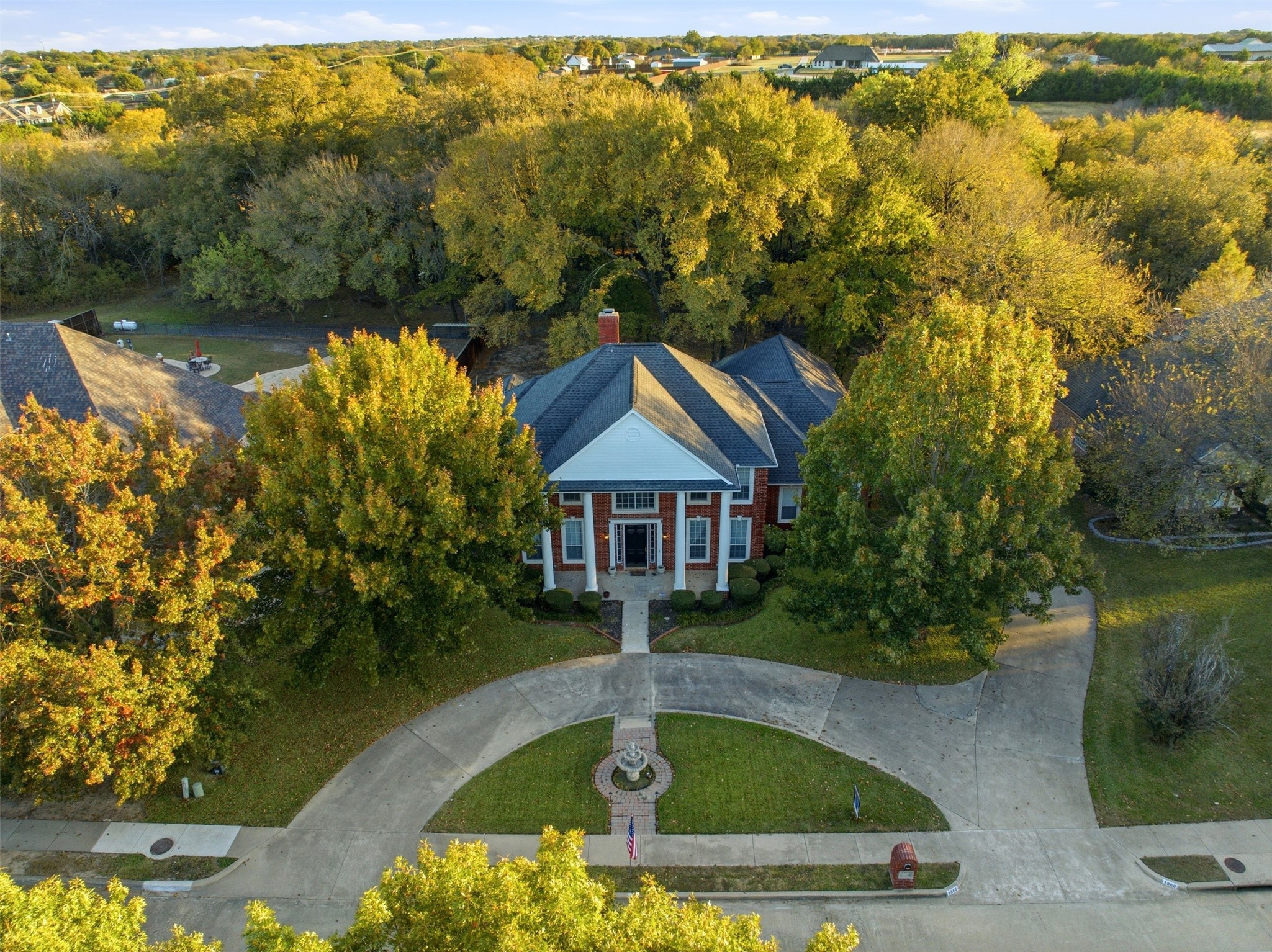 1860 Plum Creek Drive Midlothian TX 76065