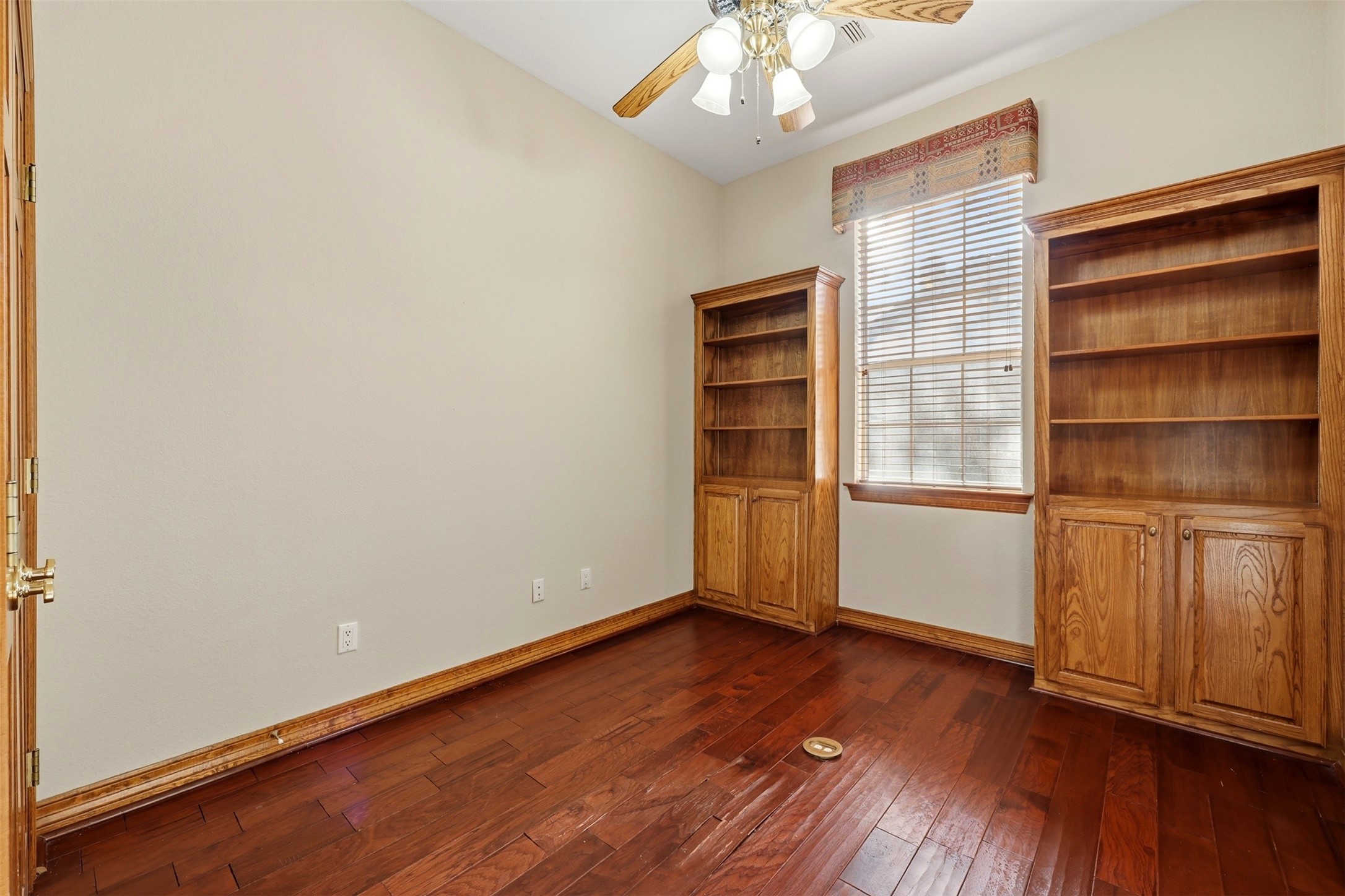 1860 Plum Creek Drive Midlothian TX 76065
