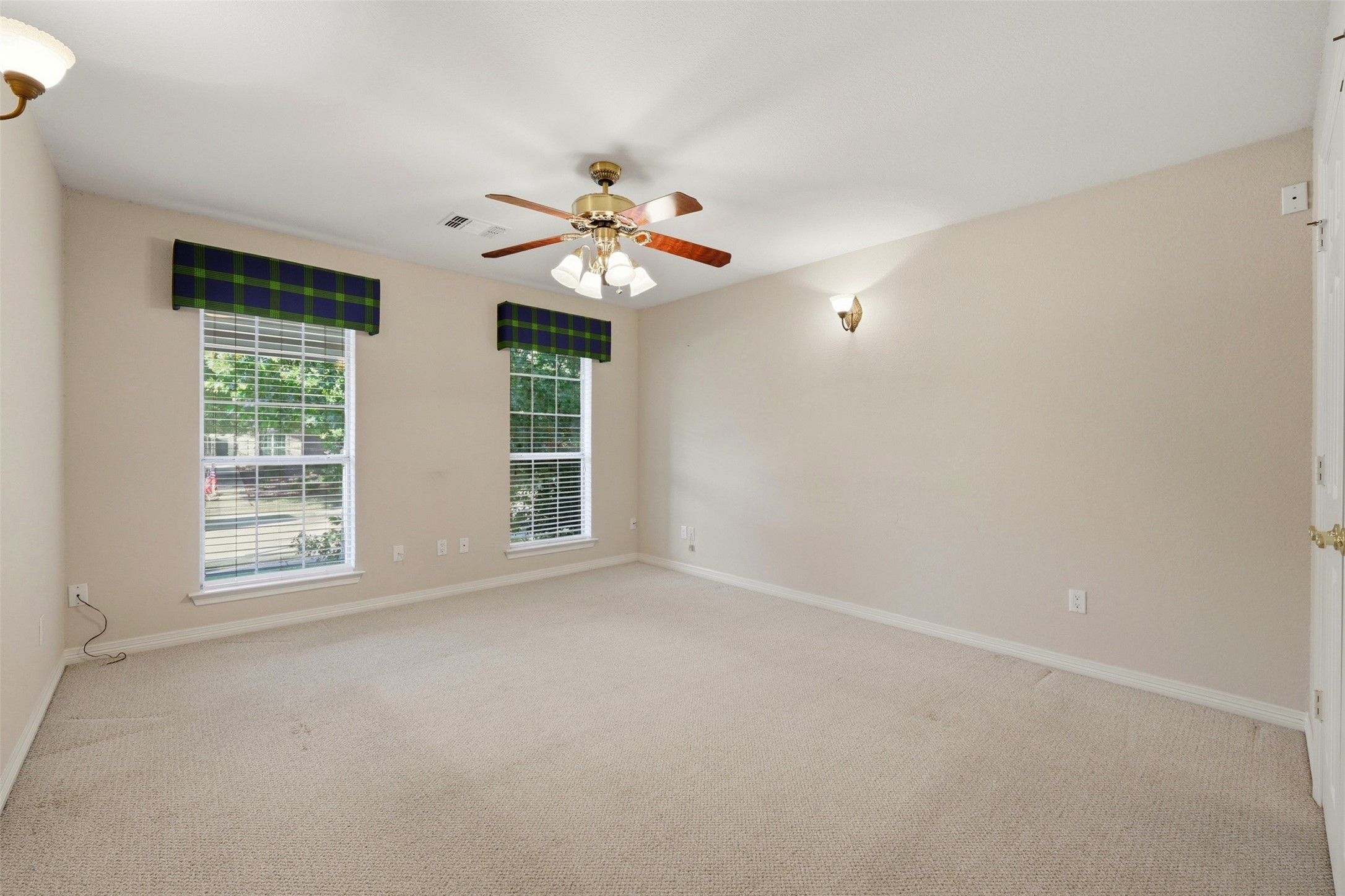 1860 Plum Creek Drive Midlothian TX 76065