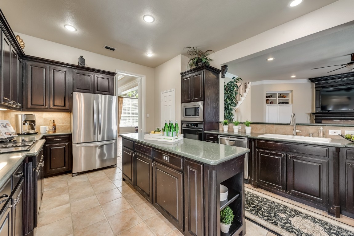 8004 Rosemont Drive Plano TX 75025