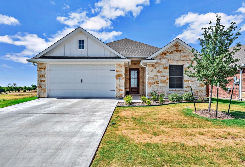 305 Flora Lee Street Hewitt TX 76643