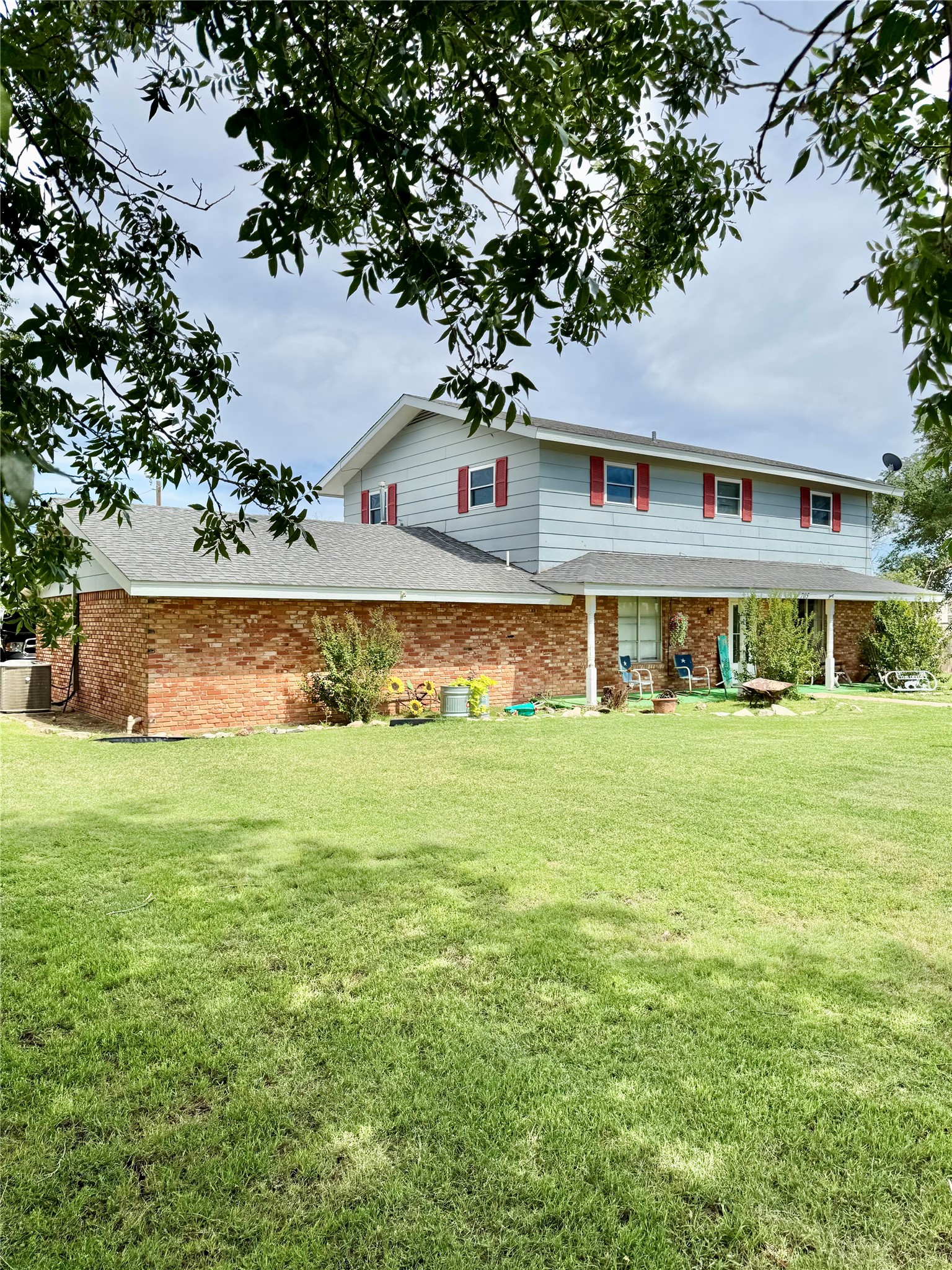 705 Loop Road Quanah TX 79252