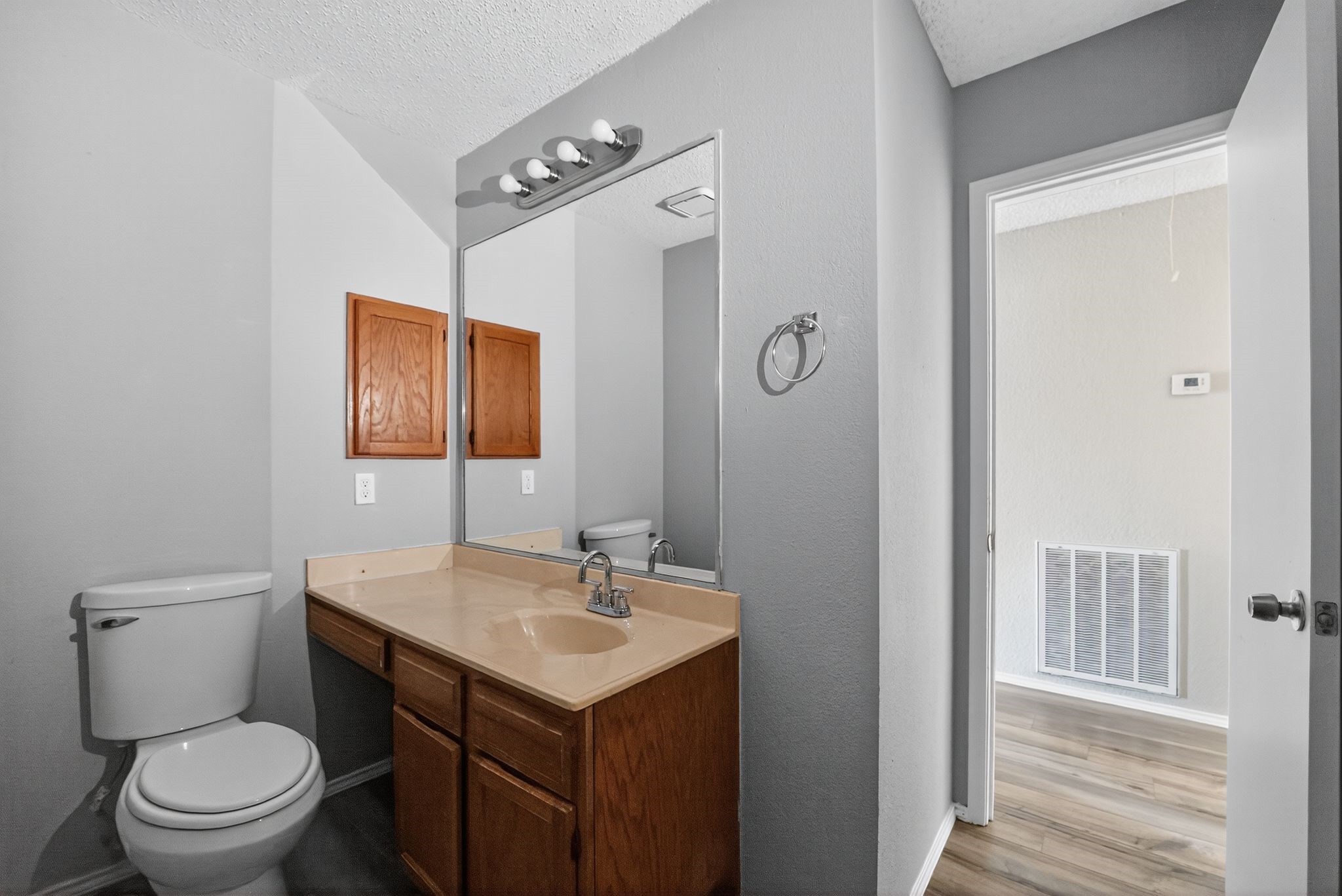 904 Breckenridge Drive Desoto TX 75115