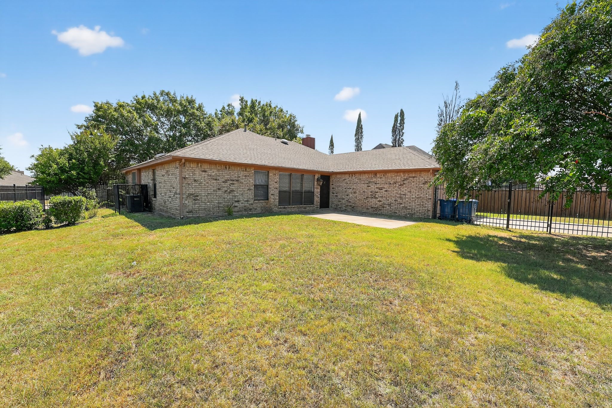 904 Breckenridge Drive Desoto TX 75115