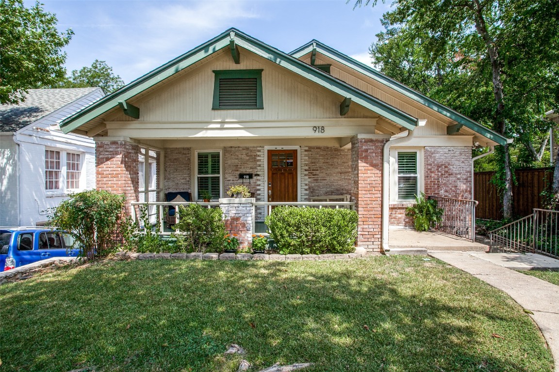 918 Lausanne Avenue Dallas TX 75208