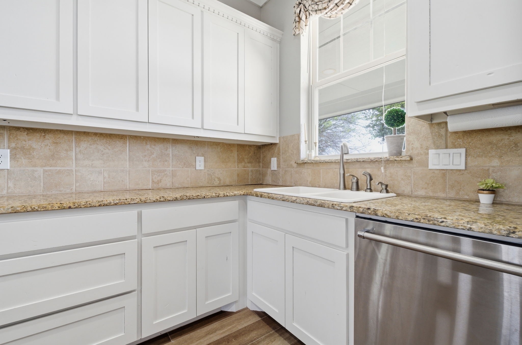 5480 New Hope Road Aubrey TX 76227
