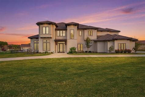 1611 Monterey Bay Court Granbury TX 76048