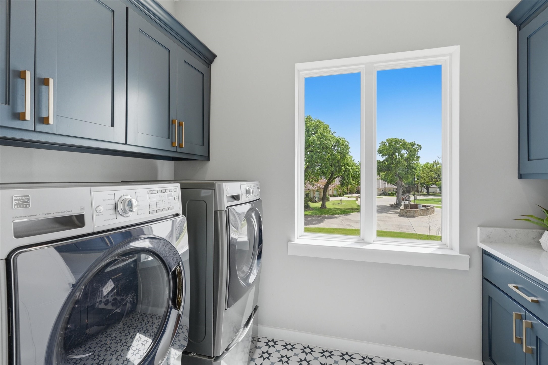 1611 Monterey Bay Court Granbury TX 76048