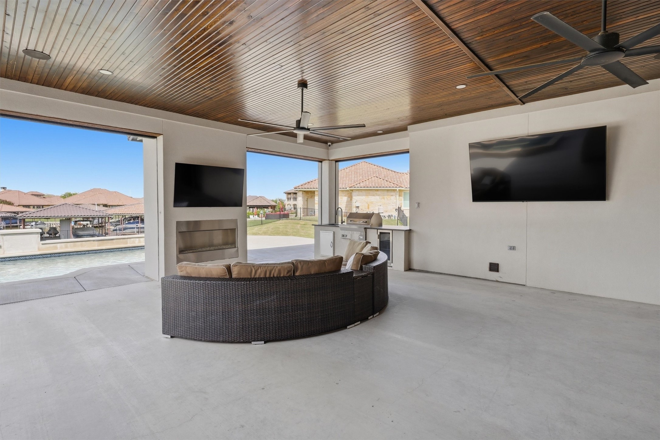 1611 Monterey Bay Court Granbury TX 76048