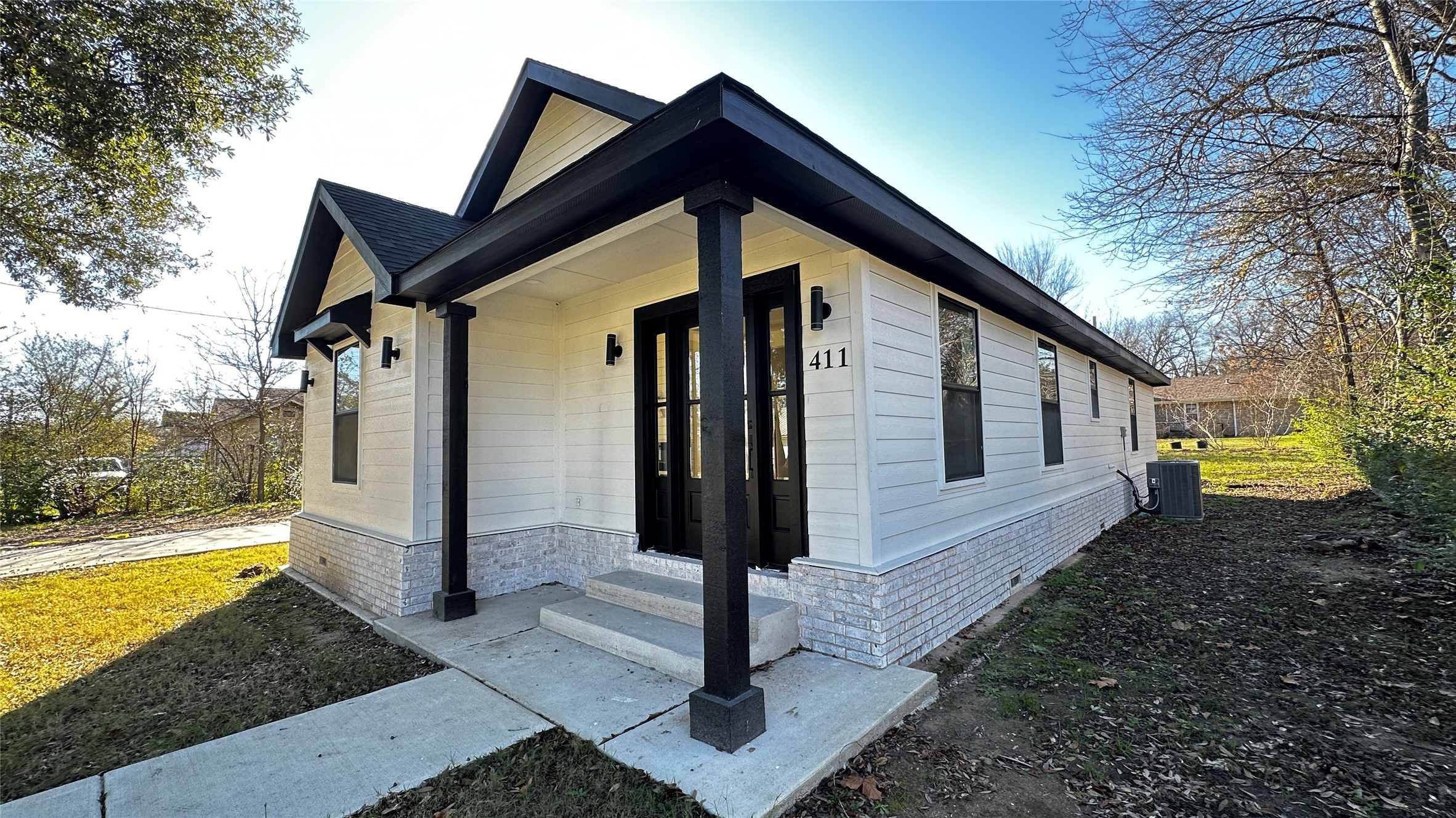 411 N Waldrip Street Grand Saline TX 75140