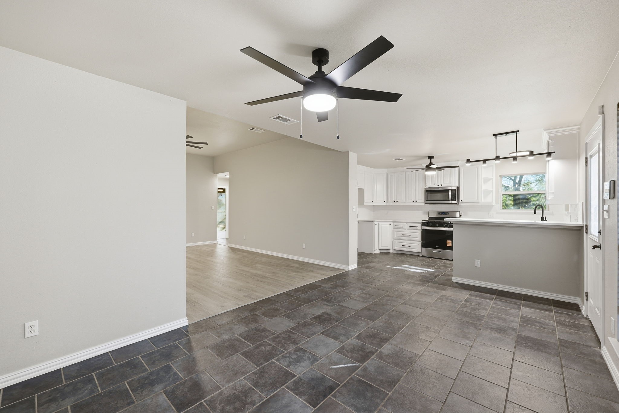 8875 Fm 2450 Sanger TX 76266