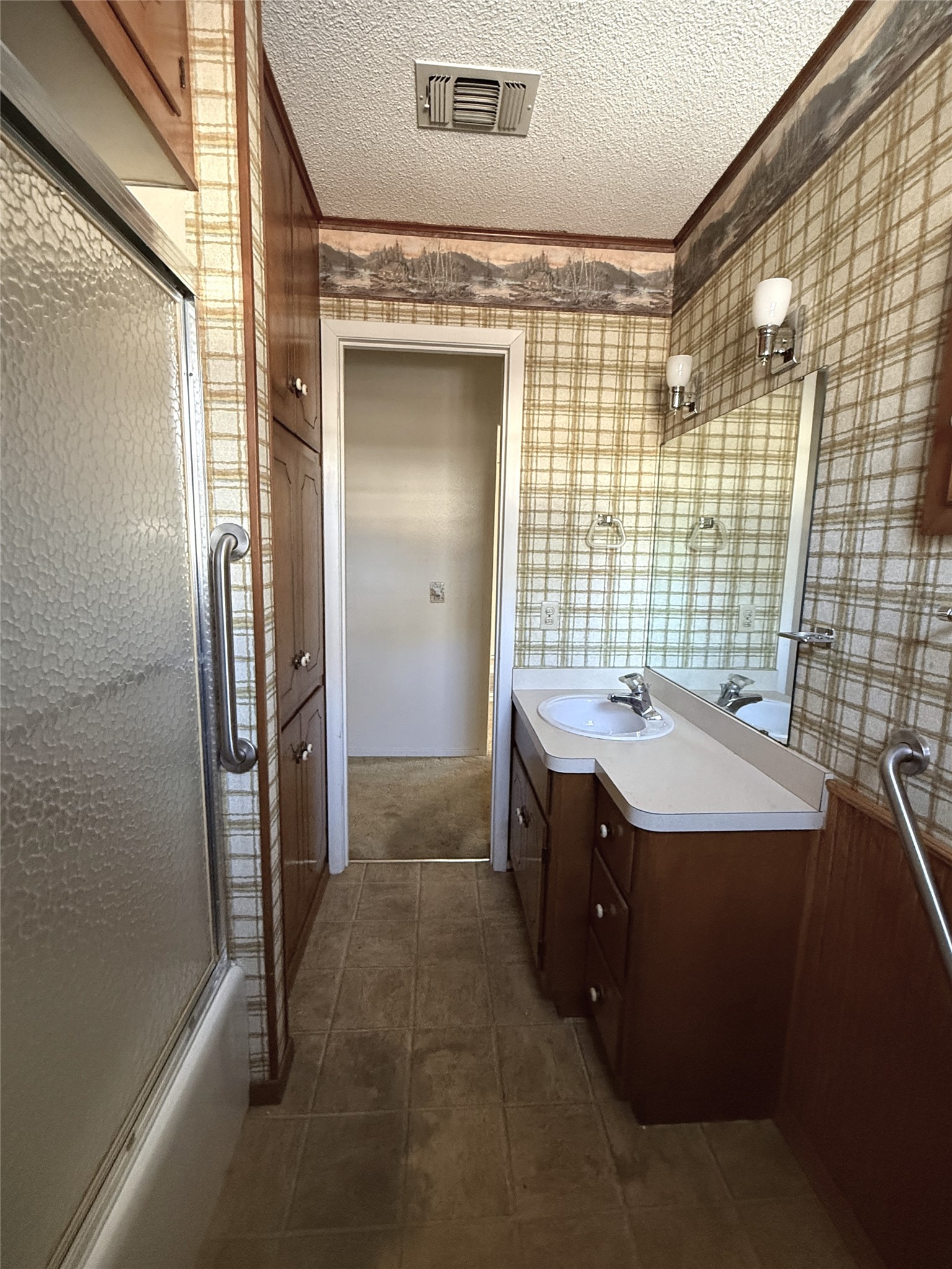 212 College Street Roxton TX 75477