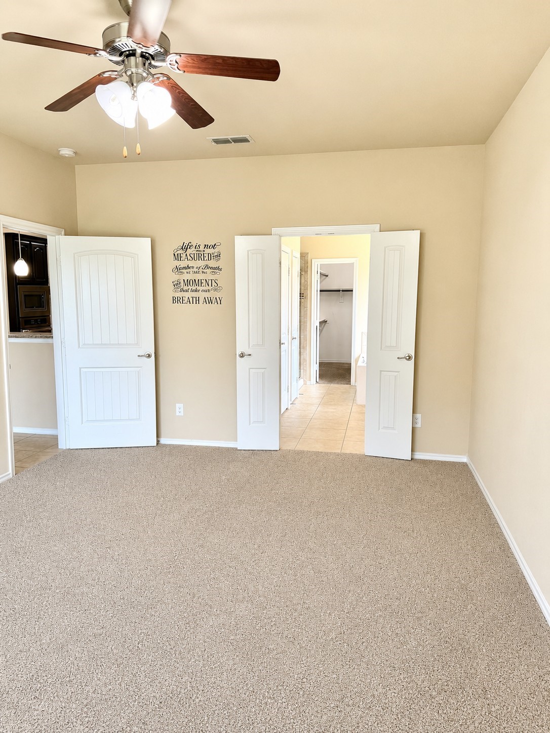 1104 Crest Ridge Drive Glenn Heights TX 75154