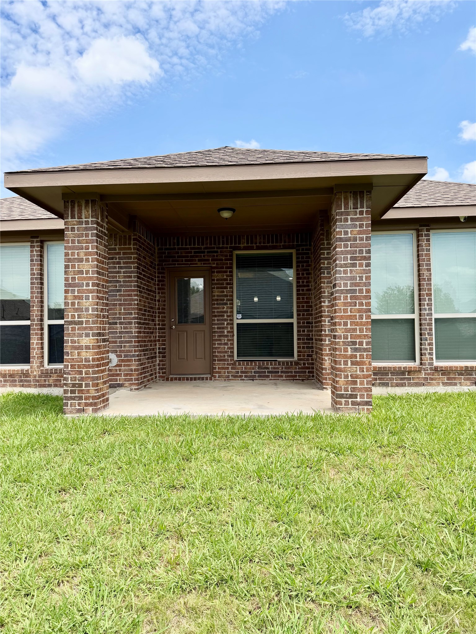 1104 Crest Ridge Drive Glenn Heights TX 75154